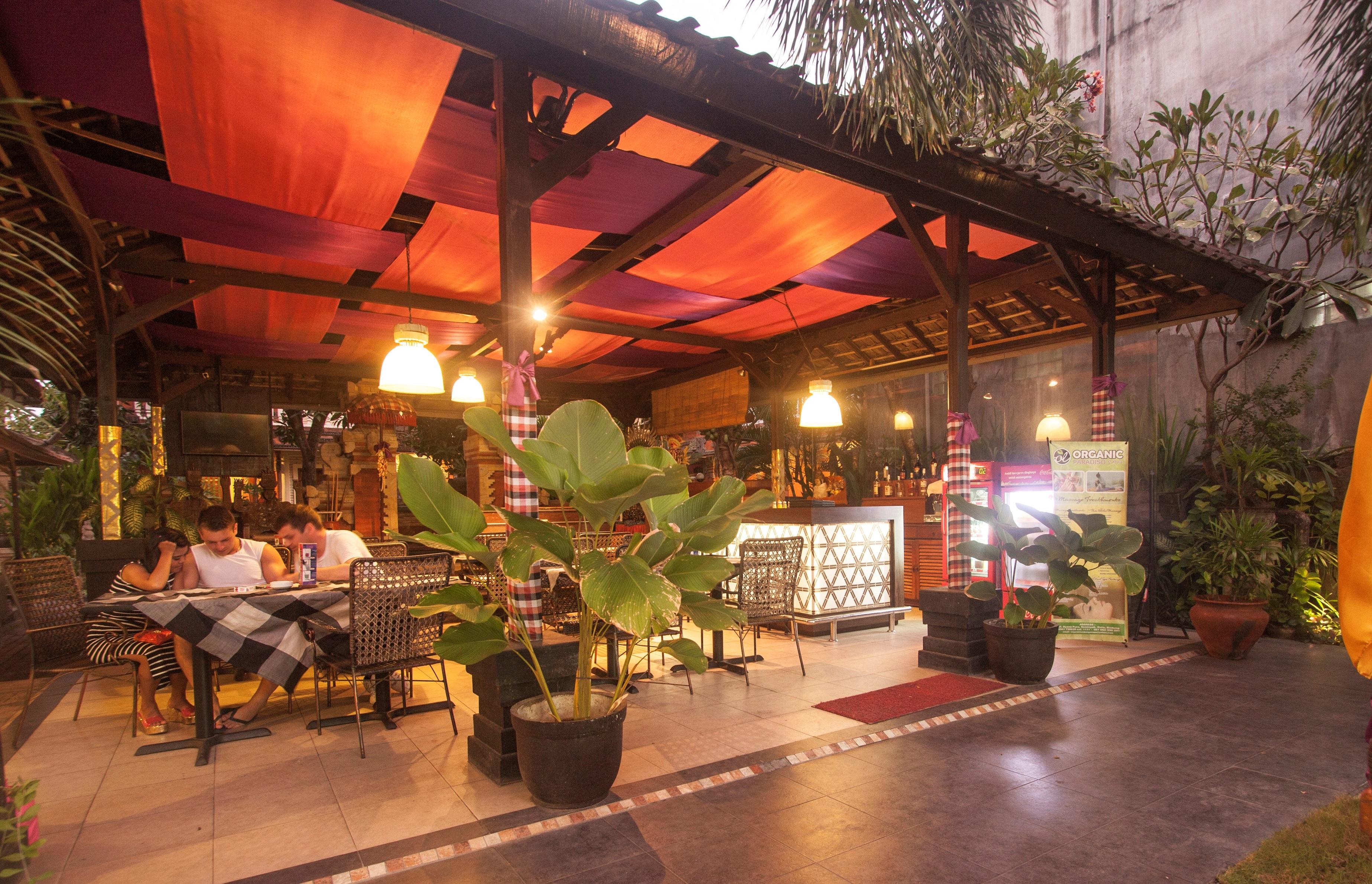 Seminyak Paradiso Hotel Buitenkant foto