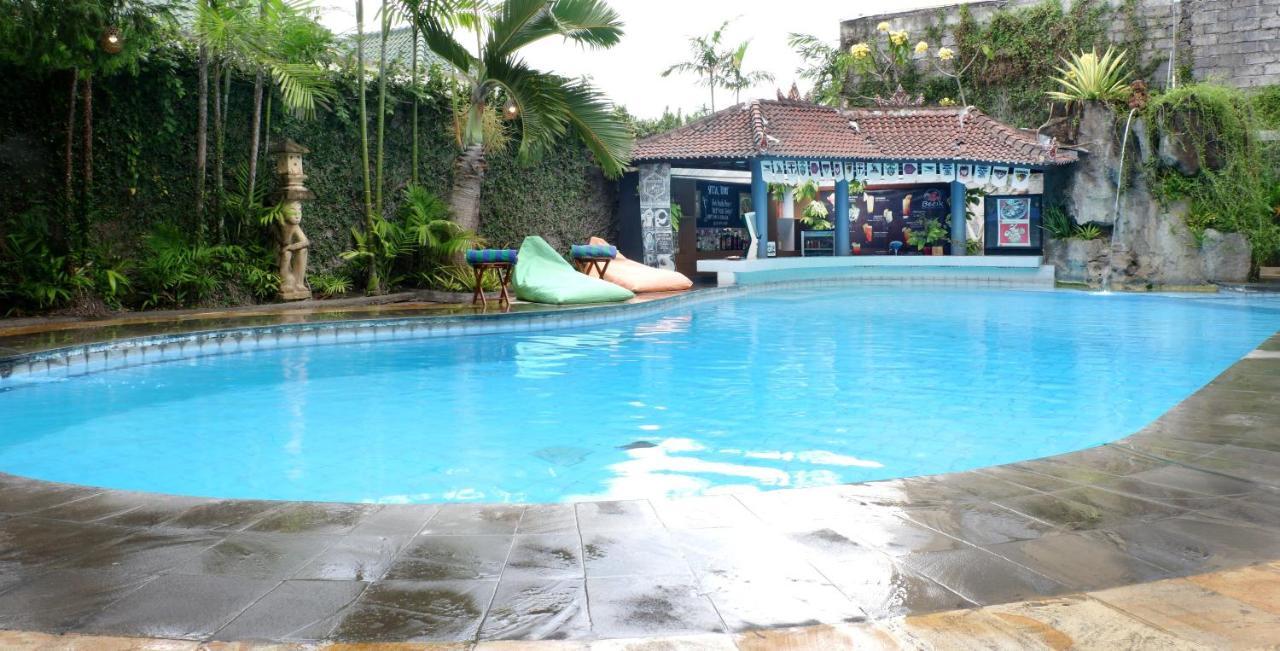 Seminyak Paradiso Hotel Buitenkant foto