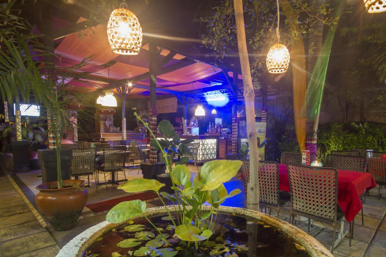 Seminyak Paradiso Hotel Buitenkant foto