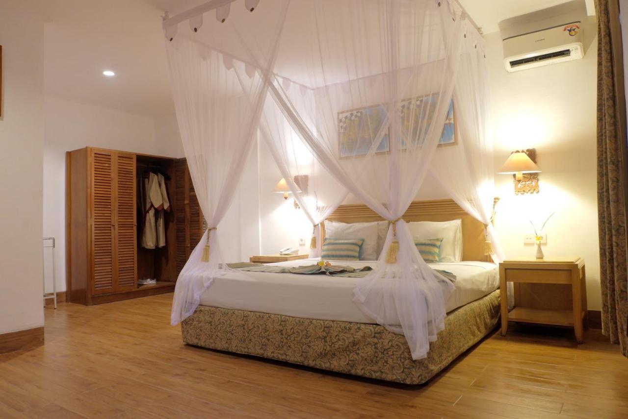 Seminyak Paradiso Hotel Buitenkant foto